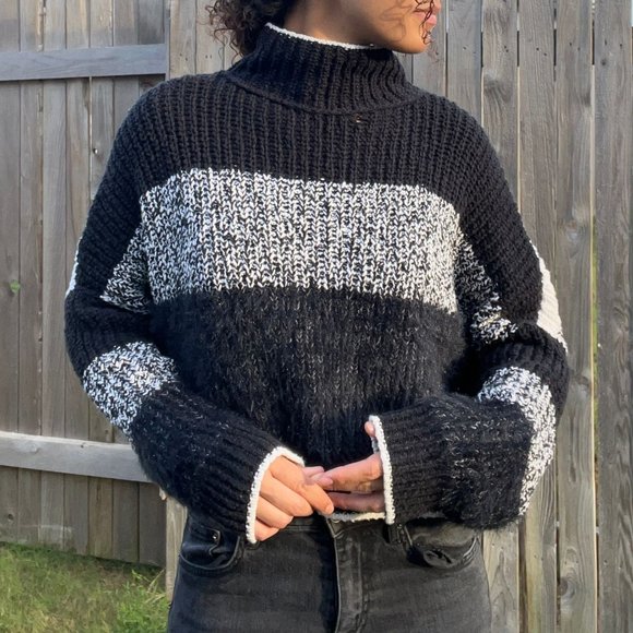 Free People Sweaters - Free People Women's Sunbrite Mock Neck Crop Sweater Black Size Small